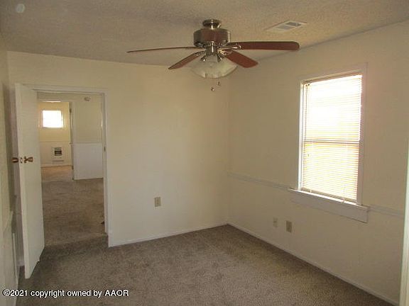 2nd image of 1008 S Mississippi St