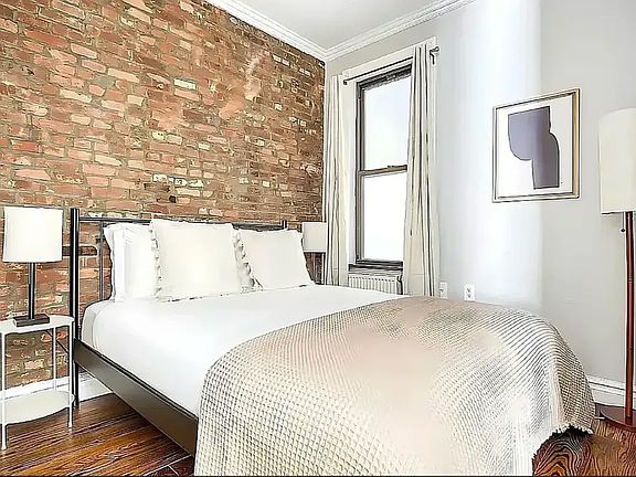 3rd image of 127 E 7th St Front 2