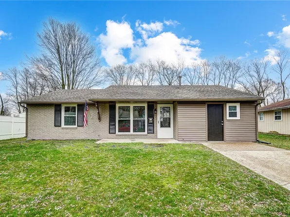 216 Tulip Dr, West Carrollton, OH 45449