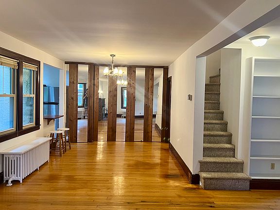 3rd image of 30 Mearns Ave #2