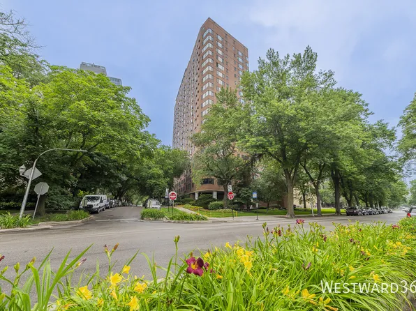 3100 N Lake Shore Dr, Chicago, IL