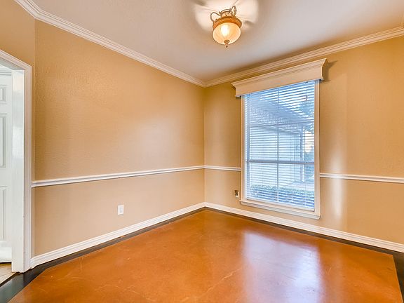 2nd image of 748 Village Green Dr