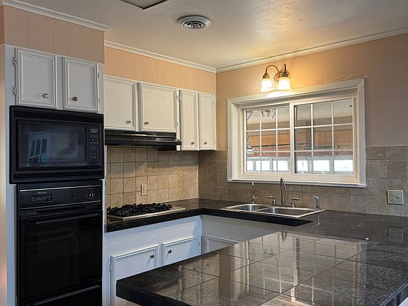 2nd image of 3711 Cornell Dr