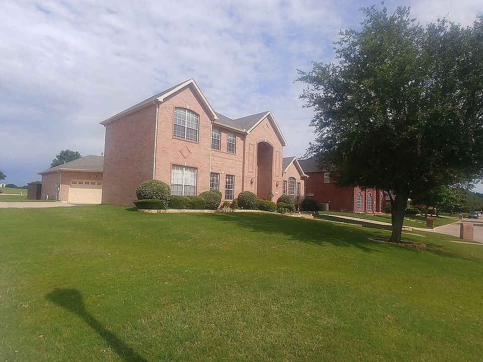 1st image of 1801 Lake Forest Blvd