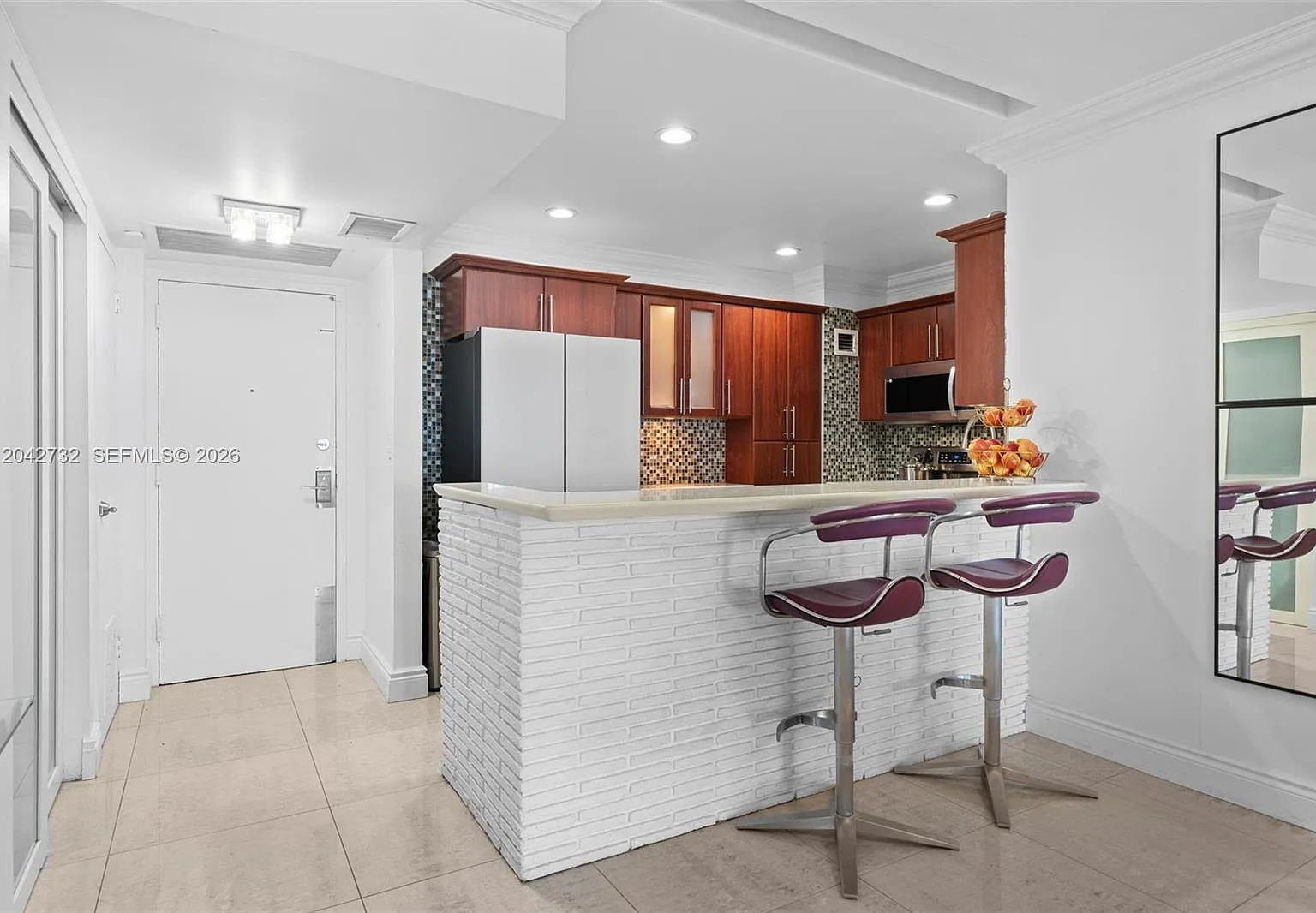 Bonavida Condo — Photo 4