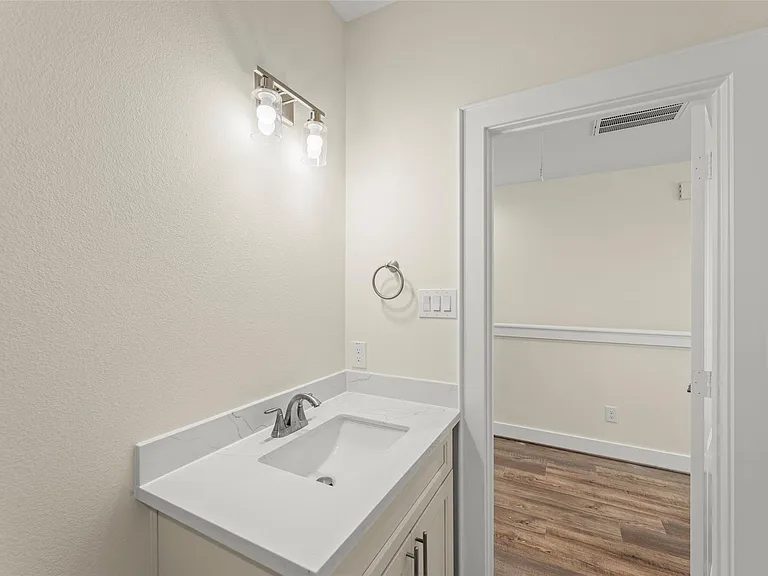 1802 Napa Creek Lane Ct — Photo 32
