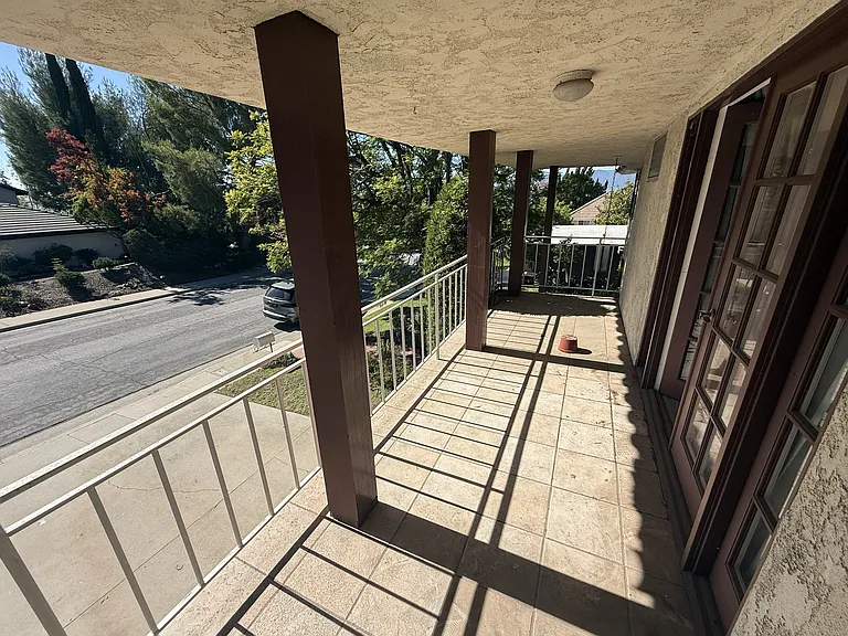 217 Starlane Dr — Photo 8