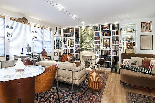 Sold by Akam Sales and Brokerage | media 19