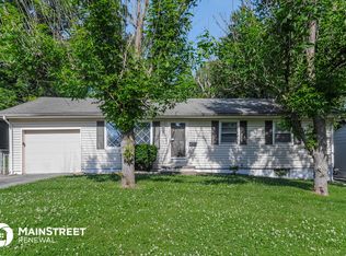 8002 Ditzler Ave, Raytown, MO 64138
