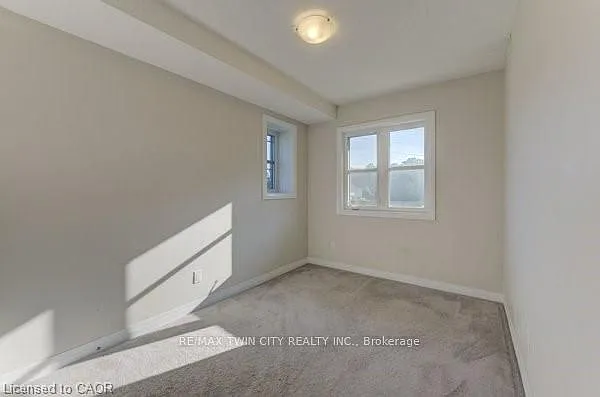 1989 Ottawa St S #21A — Photo 17