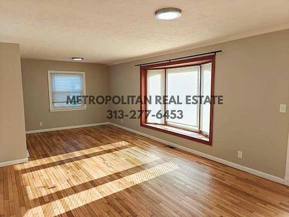 2nd image of 5839 Helen St