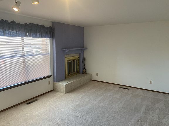 3rd image of 361 Cheryl Ave