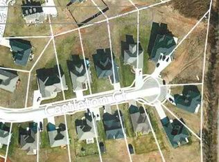 313 Castleton Ct, Vine Grove, KY 40175