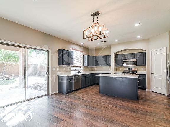 5th image of 22427 N Vanderveen Way