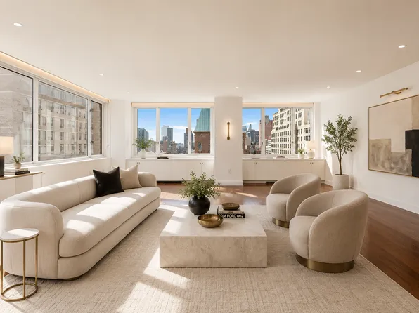 322 W 57th St APT 21T, New York, NY 10019