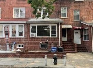 6101 60th Dr, Maspeth, NY 11378