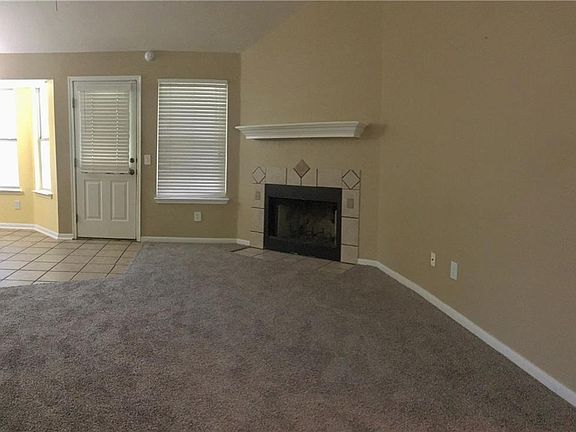 2nd image of 2107 E Gann Hill Dr