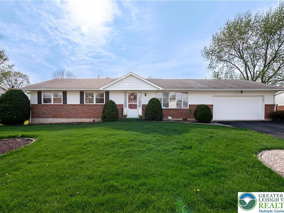 1st image of 1424 Oak Dr