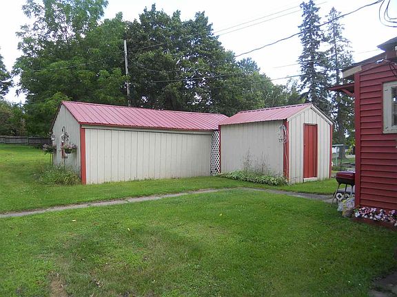 4th image of 815 W Fleshiem St