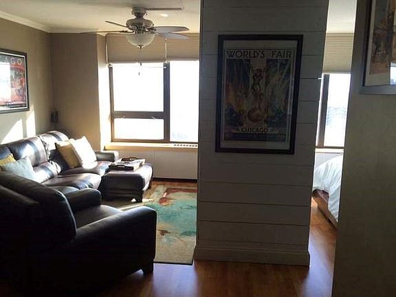 5th image of 3930 N Pine Grove Ave APT 2602