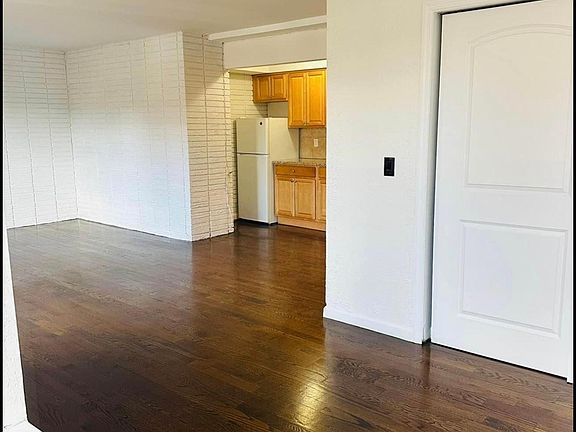 4th image of 70 Hancock St Floor 2