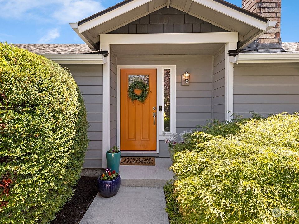 1st image of 1913 NE 130th Avenue