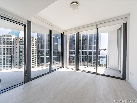 4th image of 2831 S Bayshore Dr Unit 1704