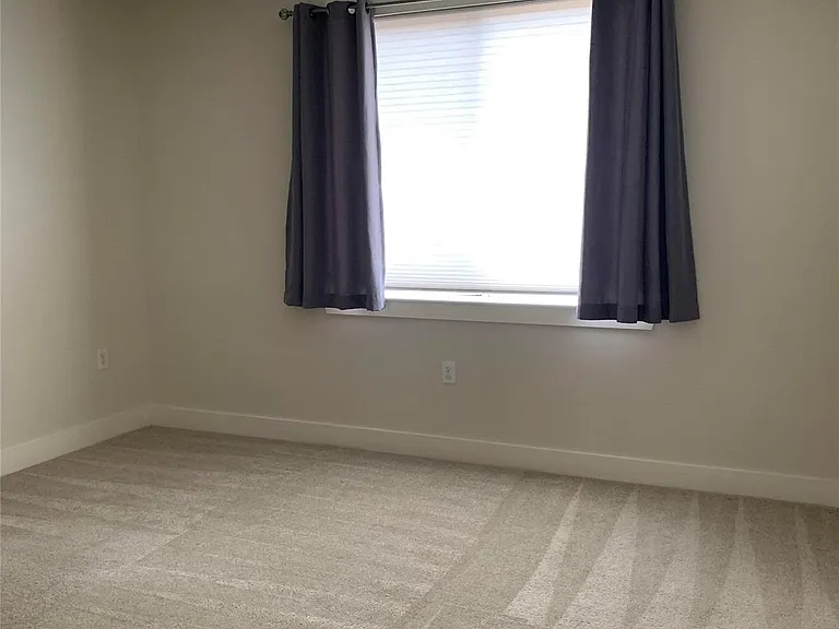 2437 South Blvd #11 — Photo 15
