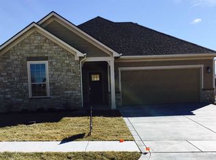 925 E Twisted Oak Rd, Derby, KS 67037