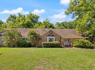 1208 Southwood Blvd, Arlington, TX 76013