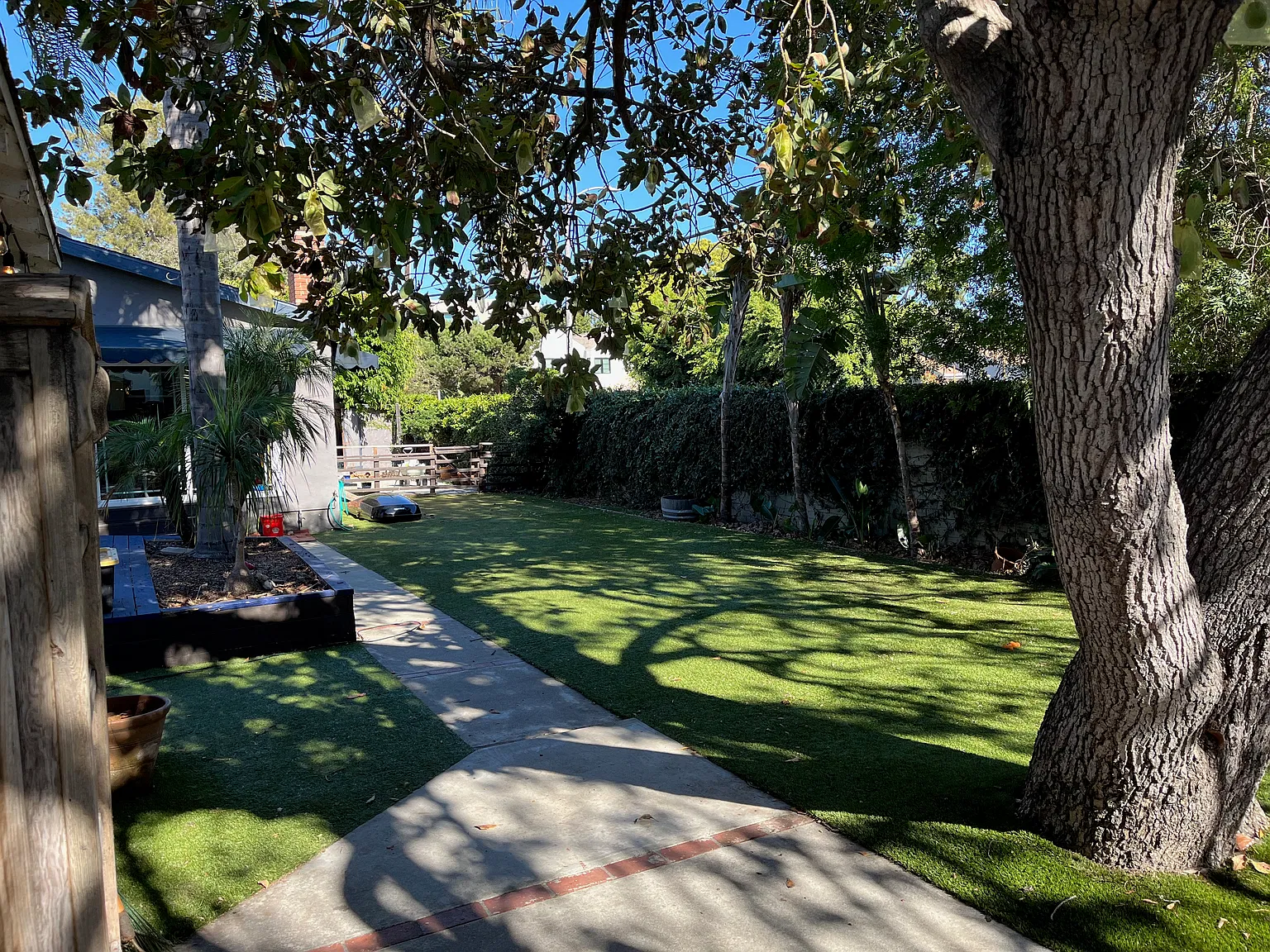 3677 Barry Ave — Photo 3