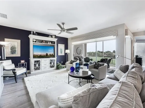 1600 Clermont DR #J-303, NAPLES, FL 34109