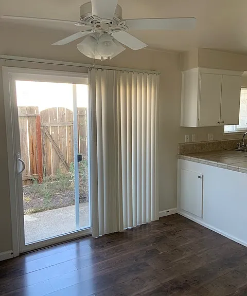 1462 Manzanita Ave — Photo 13