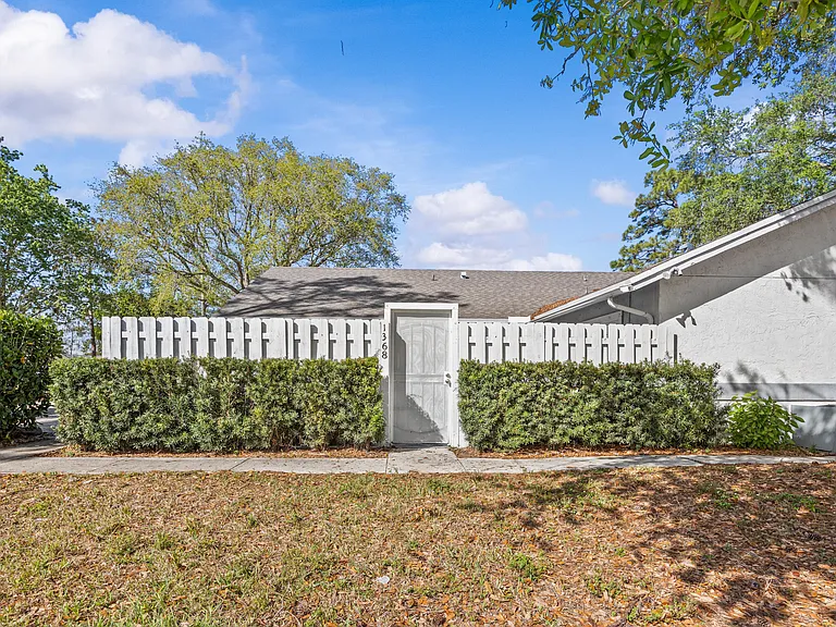 1368 Periwinkle Pl — Photo 22