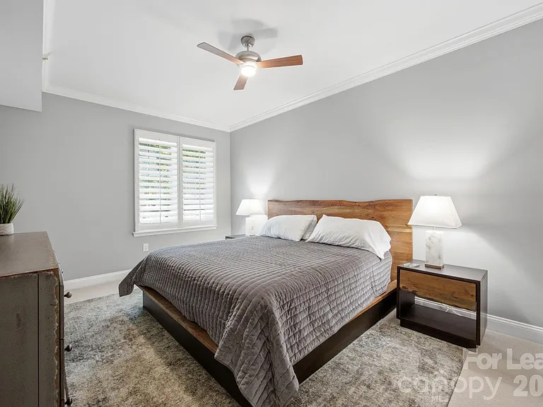300 W 5th St #105 — Photo 20