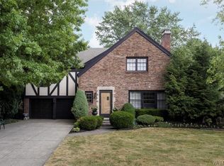 15 Koster Row, Amherst, NY 14226