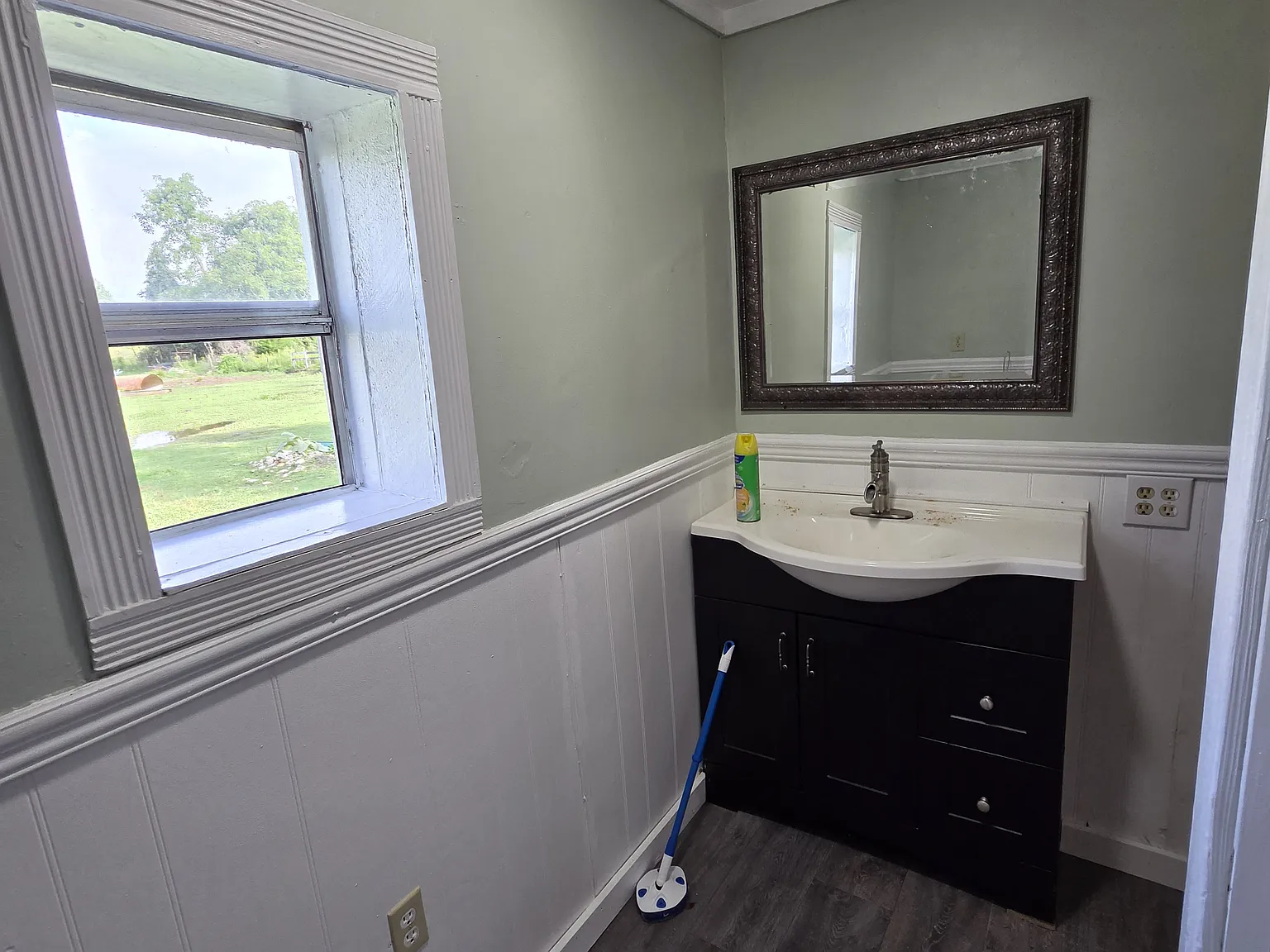 2 bed, 1.5 bath, 1400 sqft, $900 — Photo 4