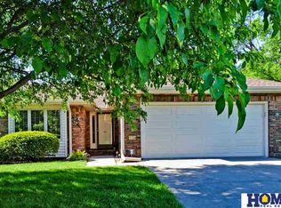 5584 Blackpool Rd, Lincoln, NE 68516
