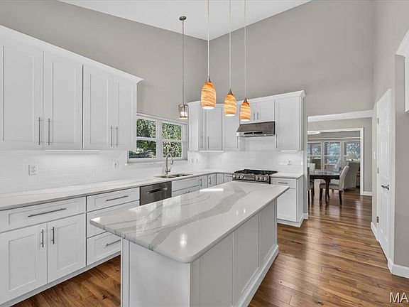 5th image of 15425 Braefield Dr