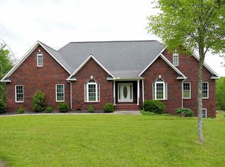 282 Hillcrest Dr, Gaffney, SC 29340