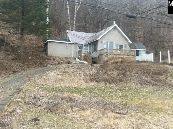 377 State Route 22, Ticonderoga, NY 12883