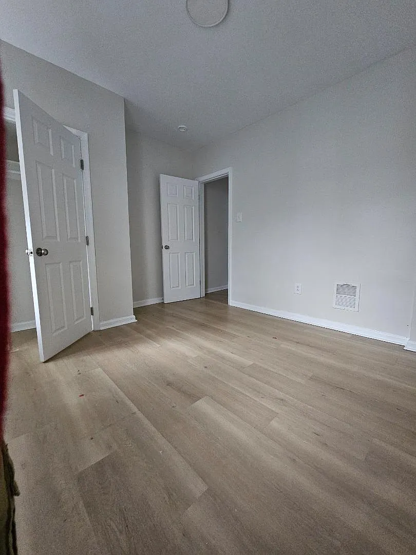 176 W Hansberry St — Photo 2