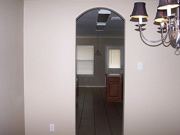 5th image of 1915 Gray Slate Dr