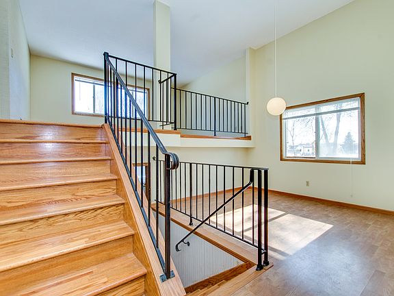 4th image of 7746 Kentucky Cir N