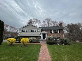 2 Barrett Rd, Lexington, MA 02421