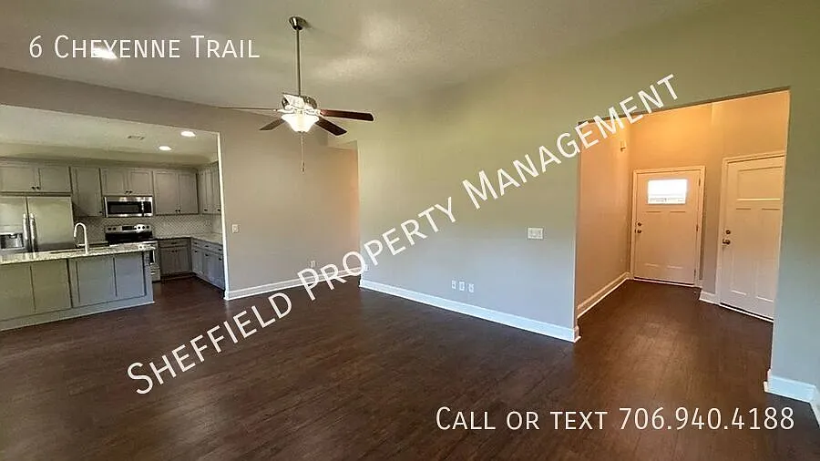 Available Now! 4-Bedroom Home- Fort Mitchell — Photo 3