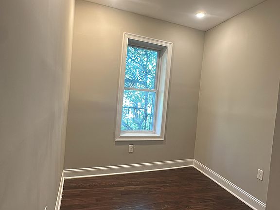 3rd image of 159 Bergen Ave #30