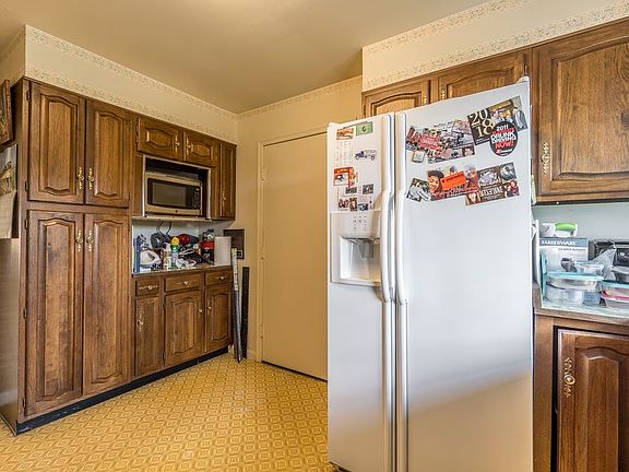 5th image of 706 Cynthiana St #704
