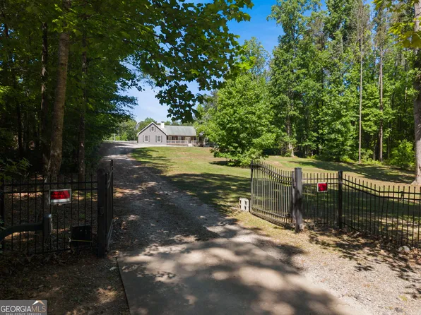 240 Magmar Ln, Fayetteville, GA 30214