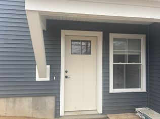 39 Wood Rd #39B, Gorham, ME 04038